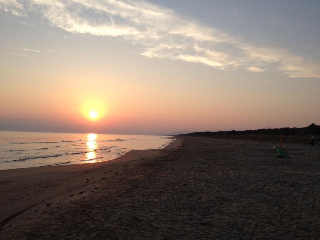 Camping Villaggio Riviera Foce Varano Kültér fotó